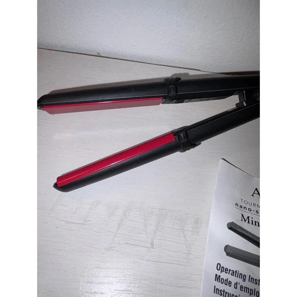 AXUF Mini Styler HD Flat‎ Iron Tourmaline Nano-Silver Technology Travel Size